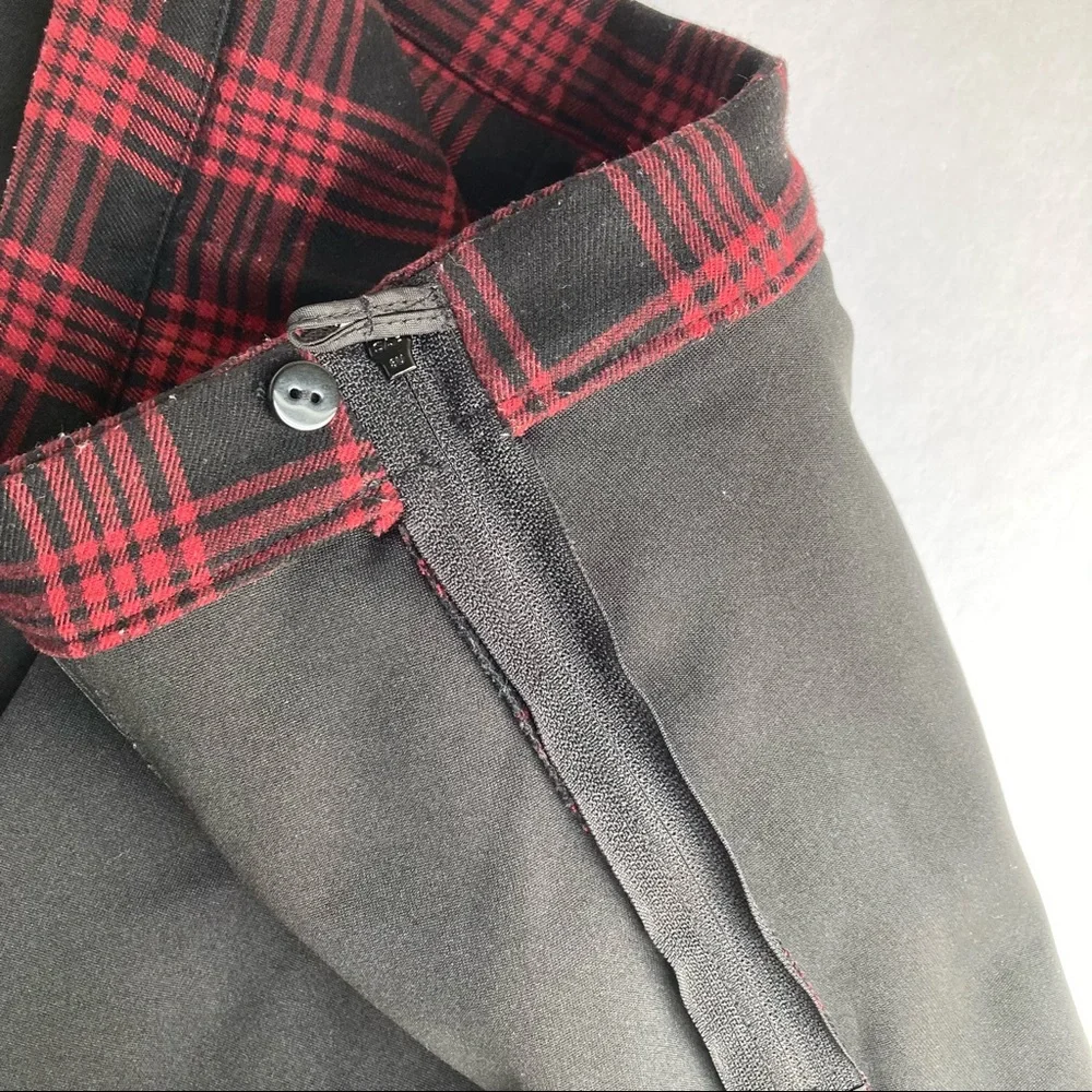 H&M pleated plaid